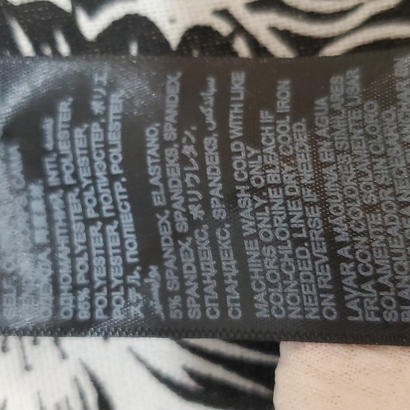 Bebe Soft Pink Flutter Shoulder Crop Top S - Picture 6 of 6